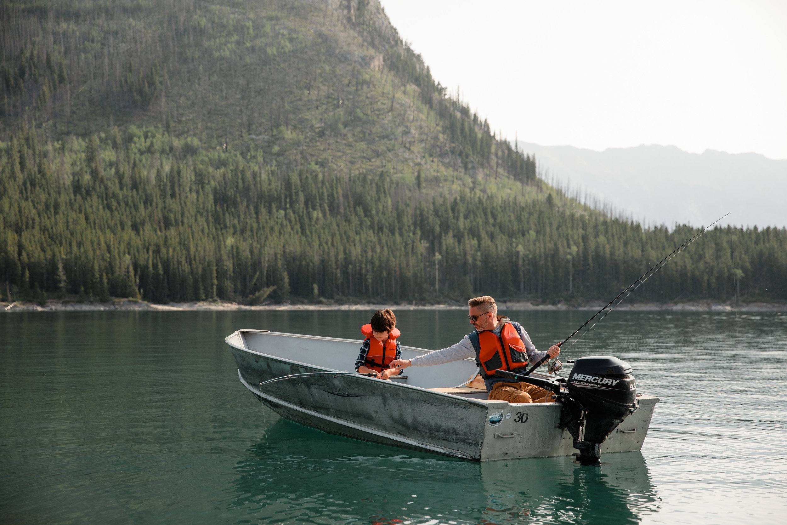 MikeSeehagel_EH-Pursuit_LakeMinnewanka_D4_0840_2000px