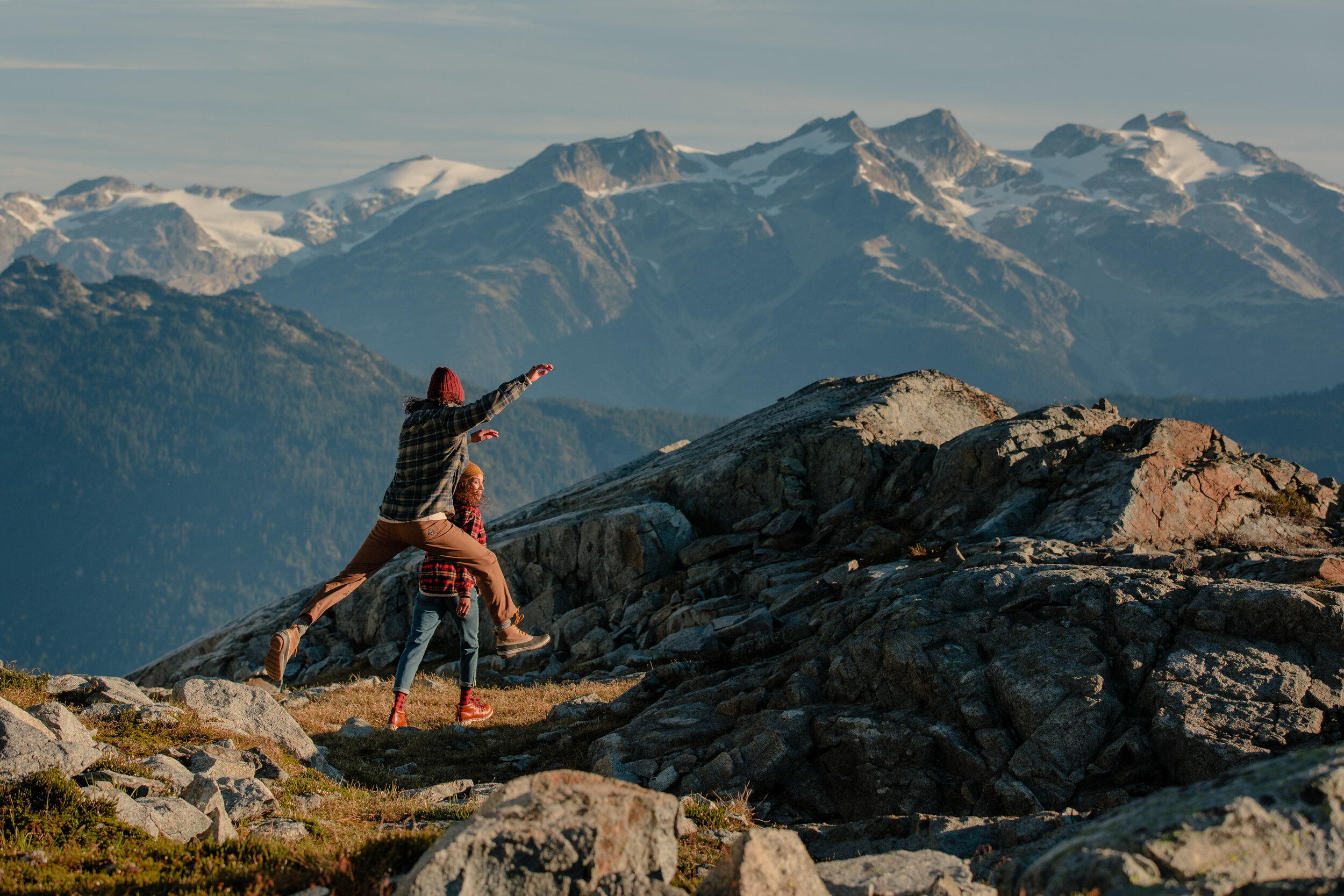 MikeSeehagel_EddieBauer_Holiday2020_168998_MS_9573