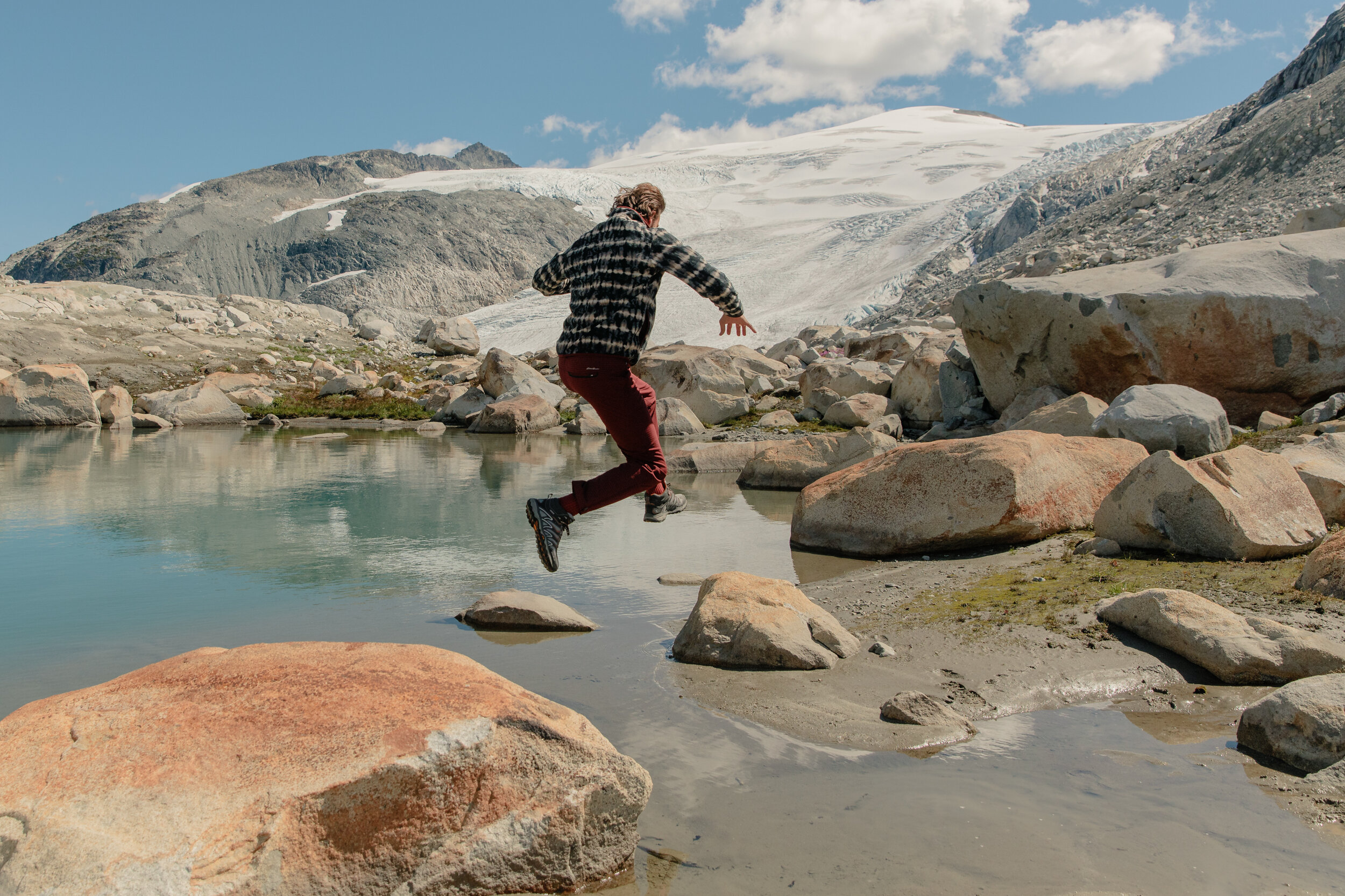 MikeSeehagel_EddieBauer_Holiday2020_169005_MS_7536